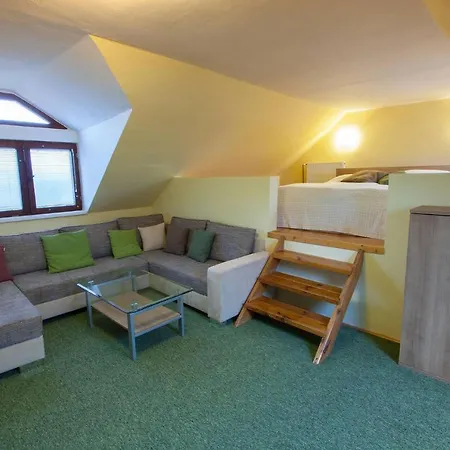 Kotar - 7 Mist Za 1 Cenu * Haluzice